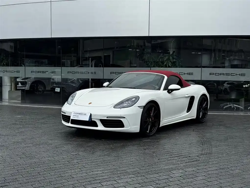 Porsche 718 Boxster 2.0T 1