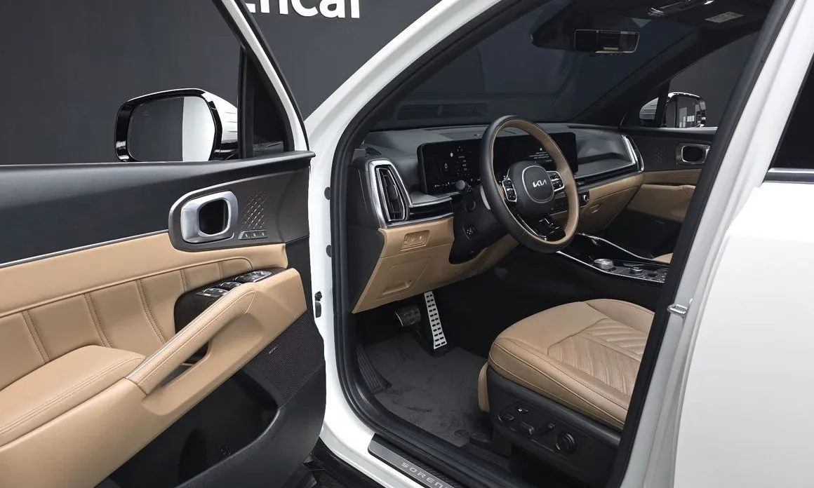 Kia Sorento — фото 6
