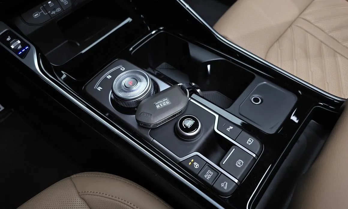 Kia Sorento — фото 4