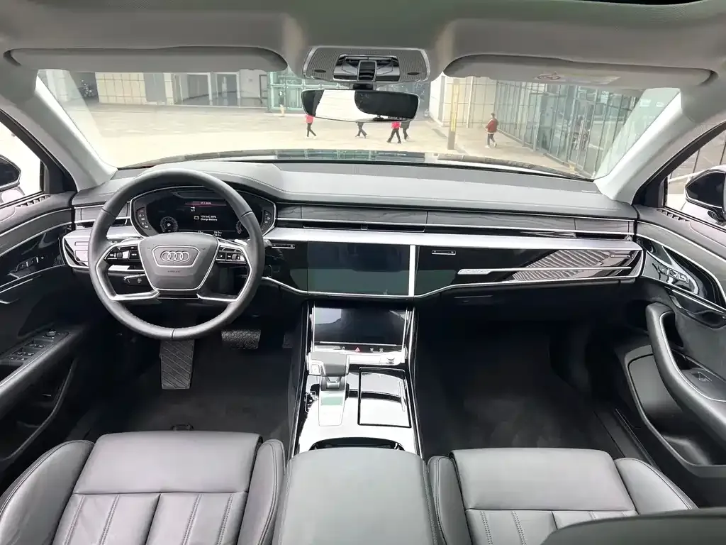 Audi A8 — фото 5