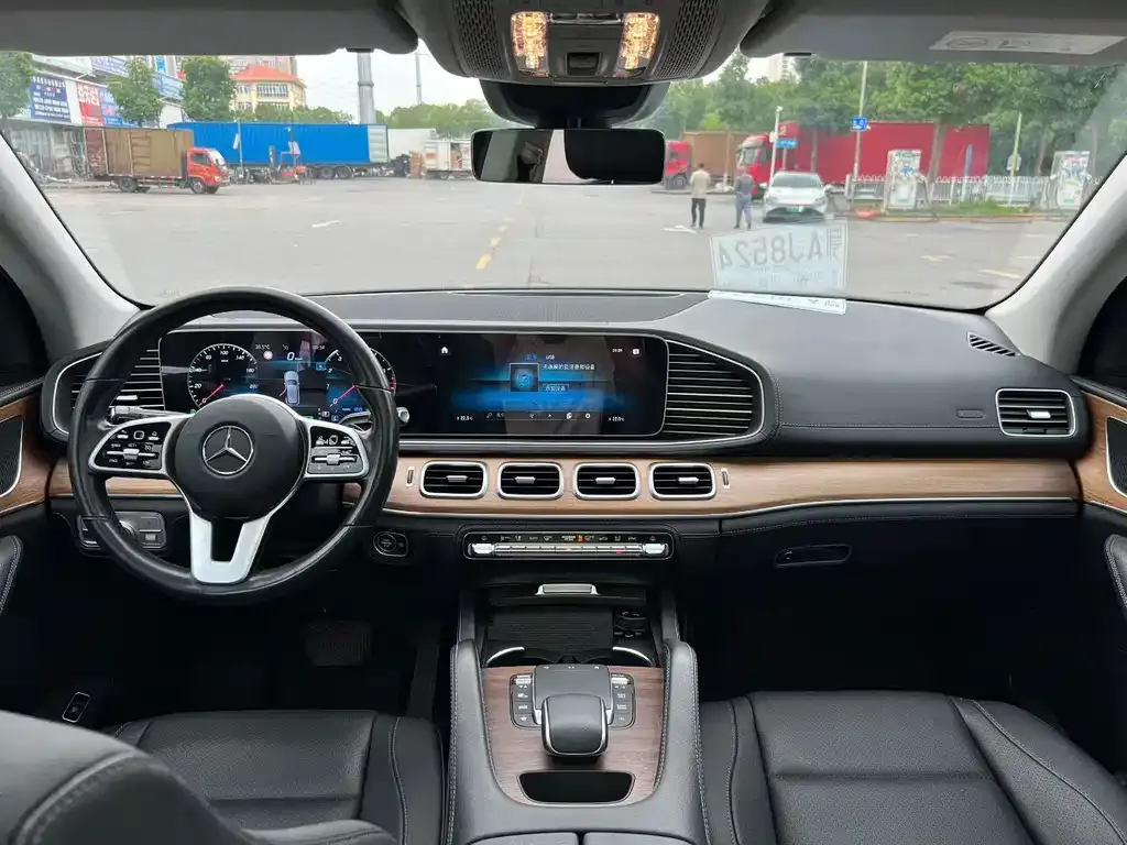 Mercedes-Benz GLE (Import) — фото 8