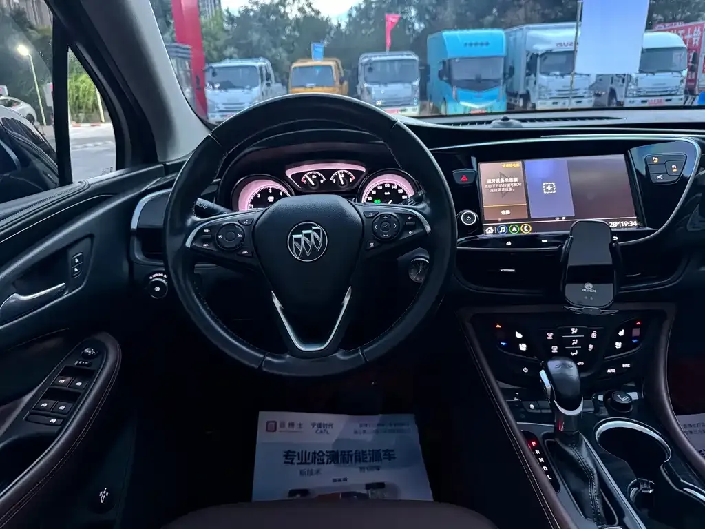 Buick Envision Plus — фото 2