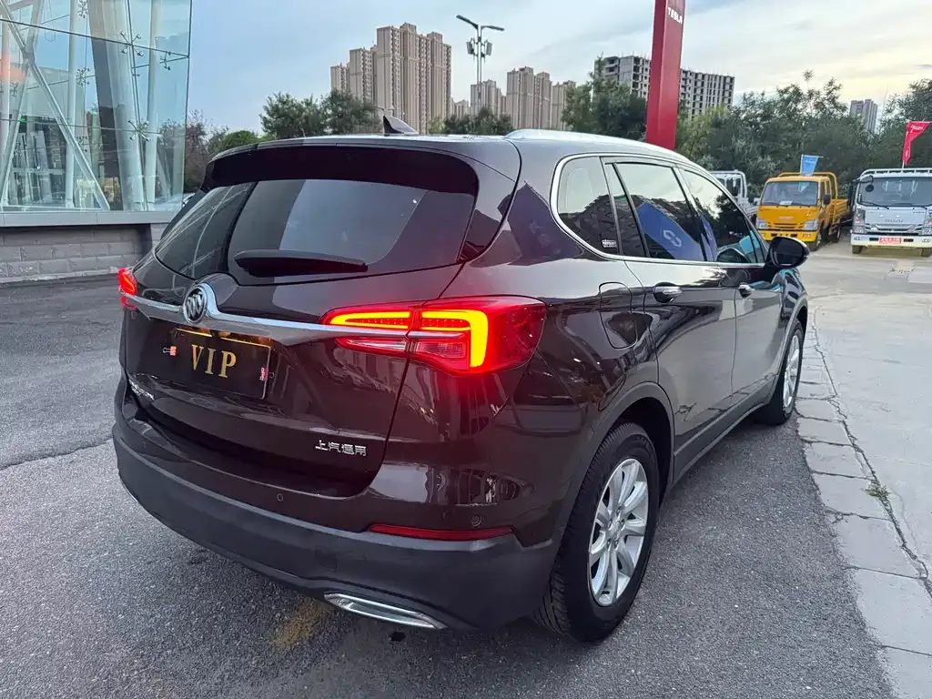 Buick Envision Plus — фото 9