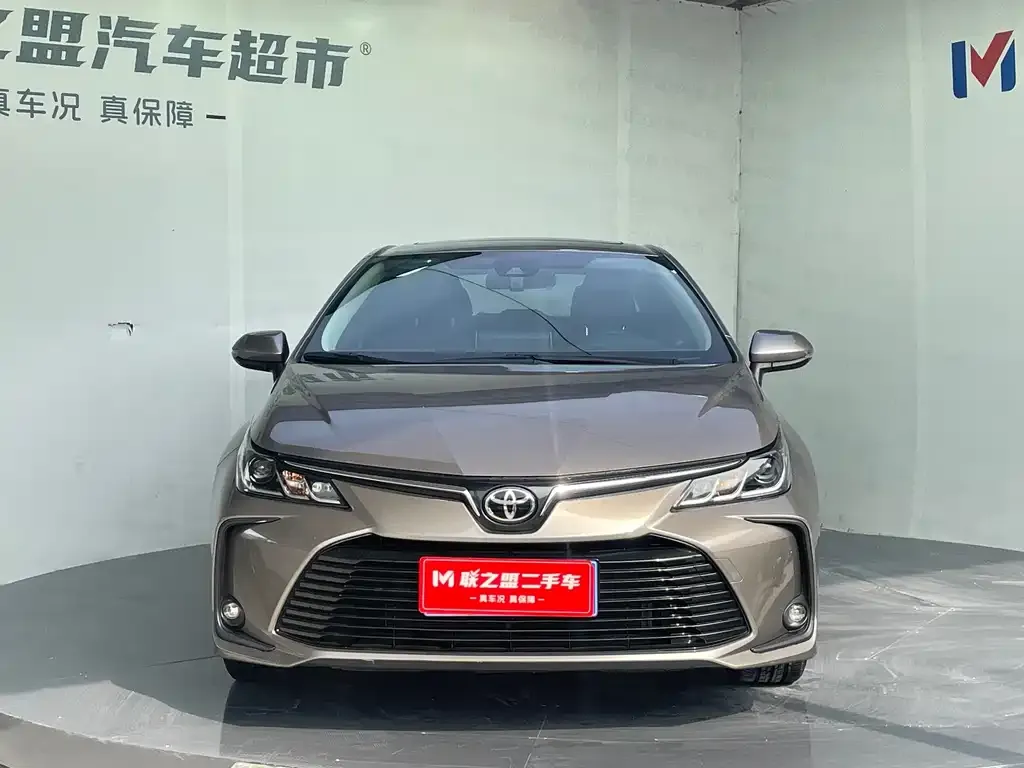Toyota Corolla — фото 10