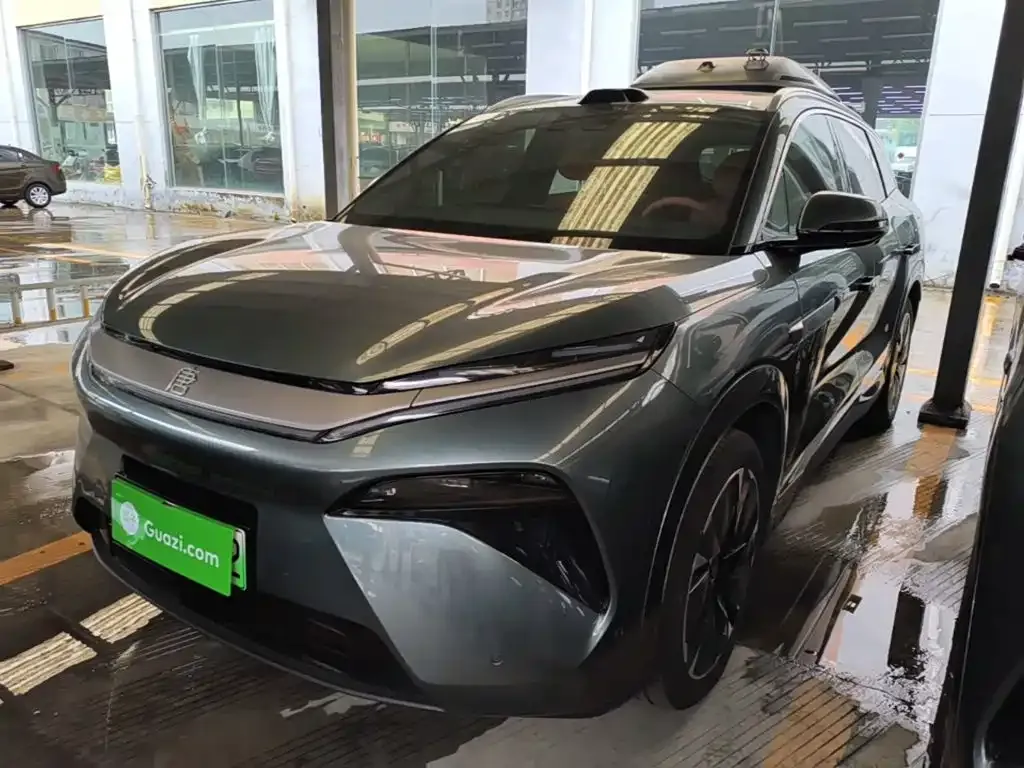 BYD Tang L — фото 1