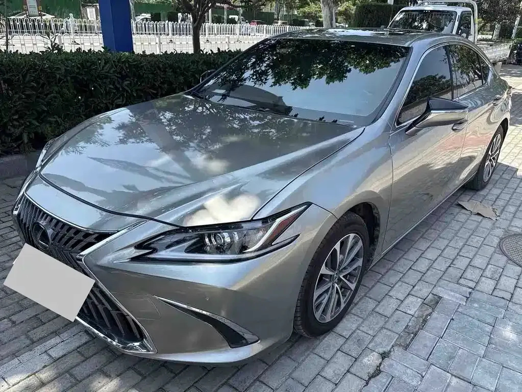 Lexus ES — фото 6
