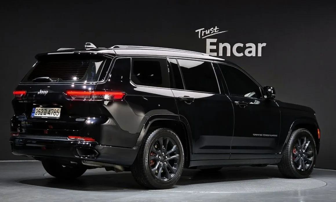 Jeep Cherokee — фото 4