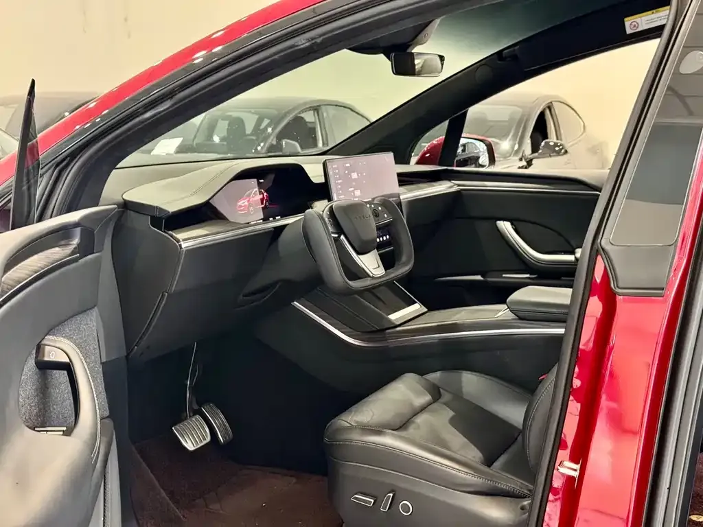 Tesla Model X — фото 7