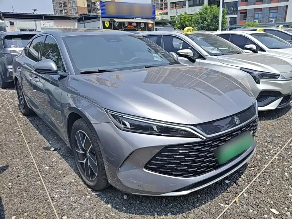 BYD Qin L — фото 8