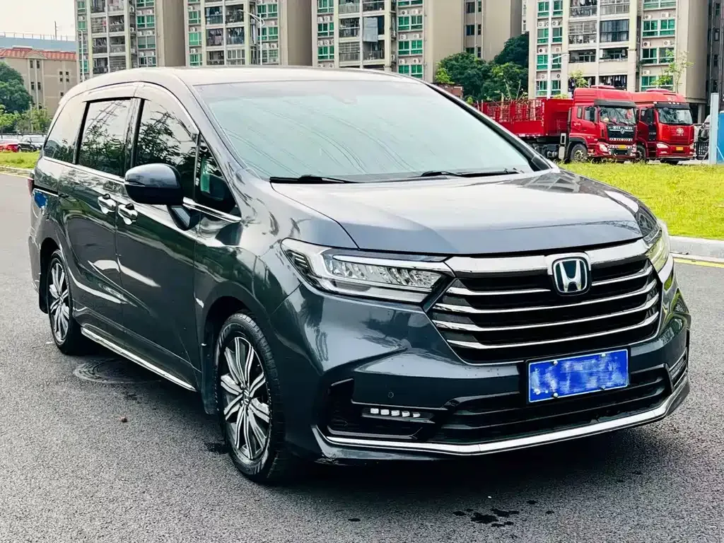 Honda Odyssey — фото 8