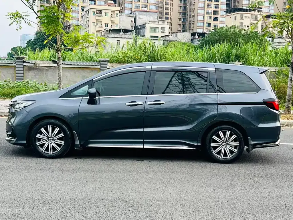 Honda Odyssey — фото 6
