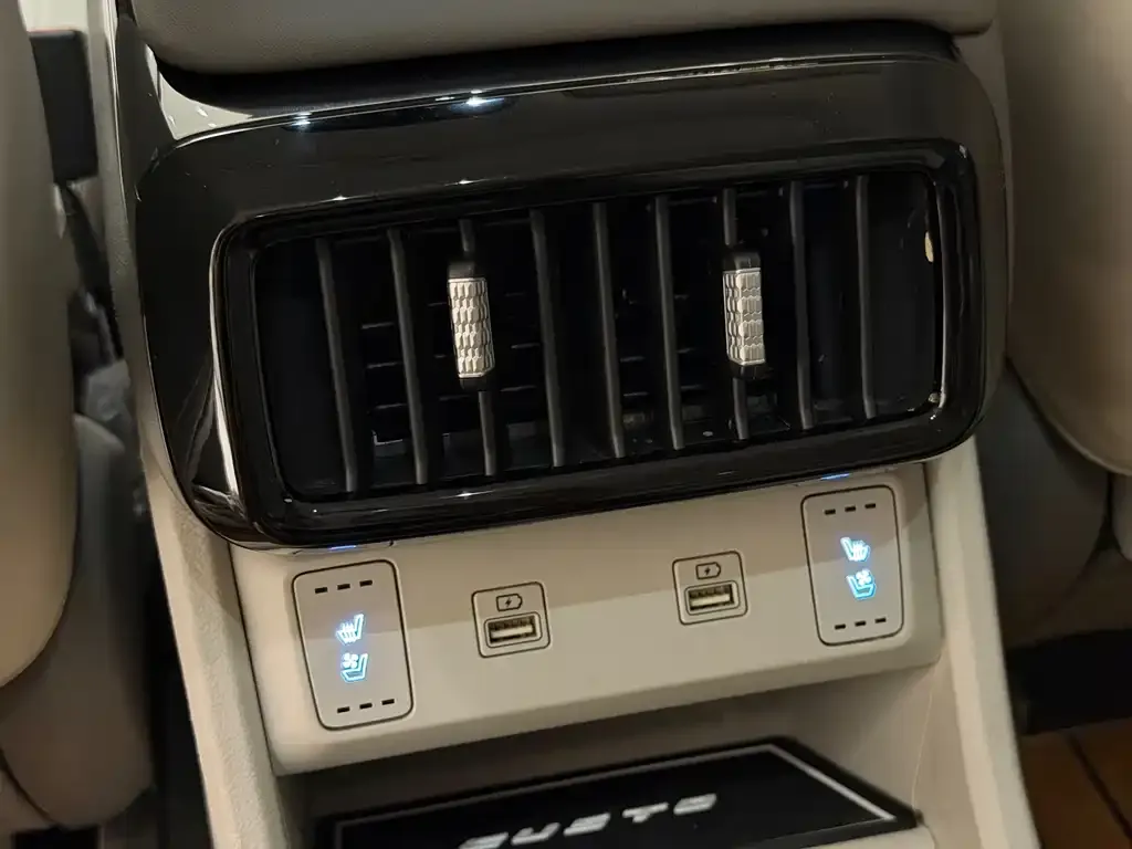 Hyundai Custo — фото 2