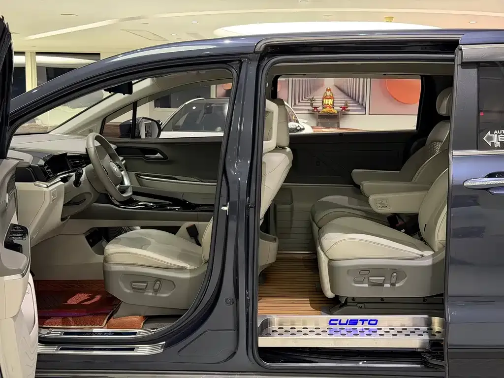 Hyundai Custo — фото 3