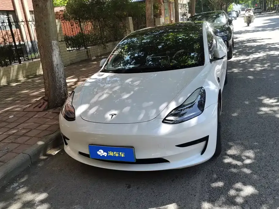 Tesla Model 3 — фото 9