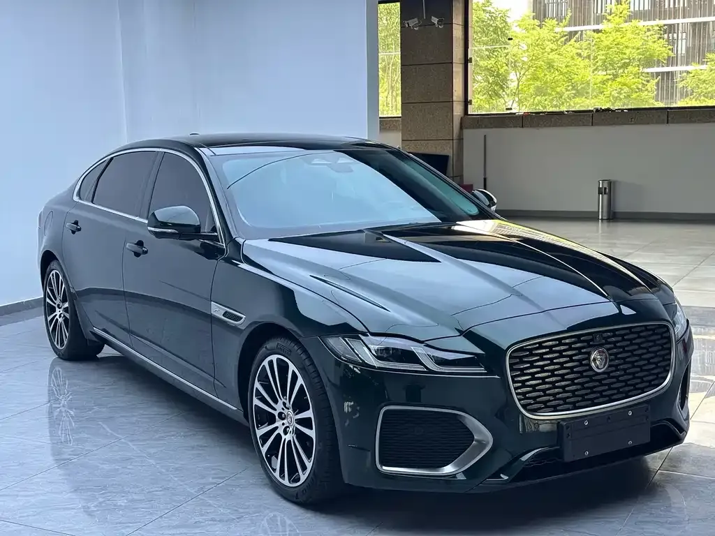 Jaguar XFL — фото 7