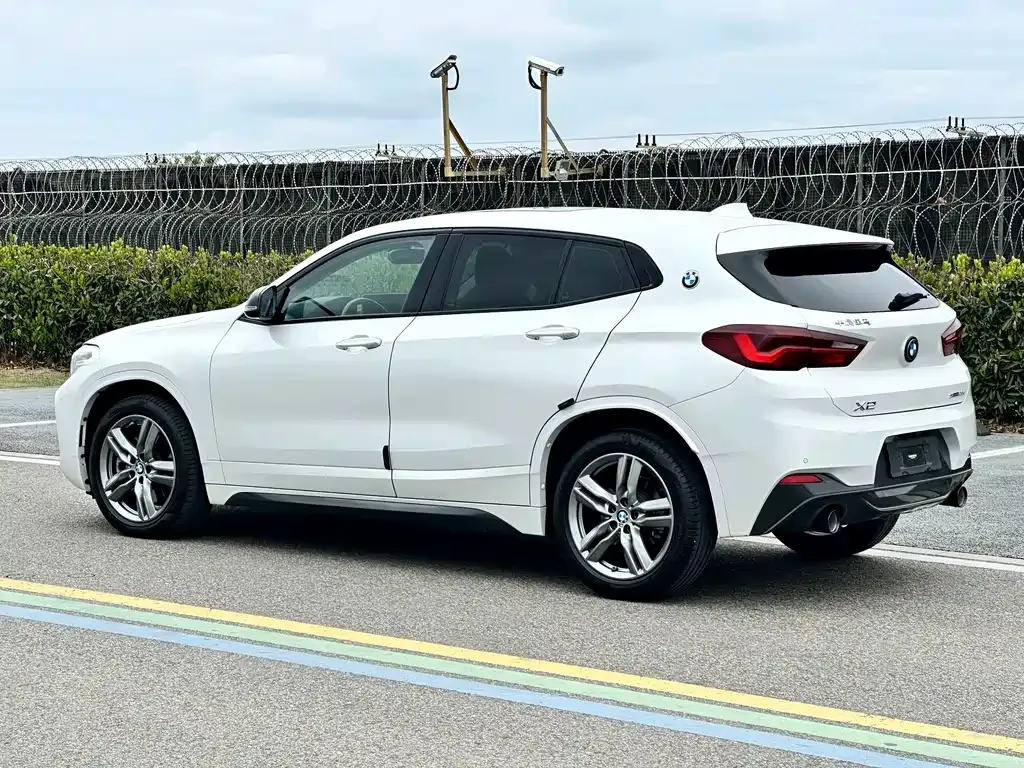 BMW X2 — фото 10