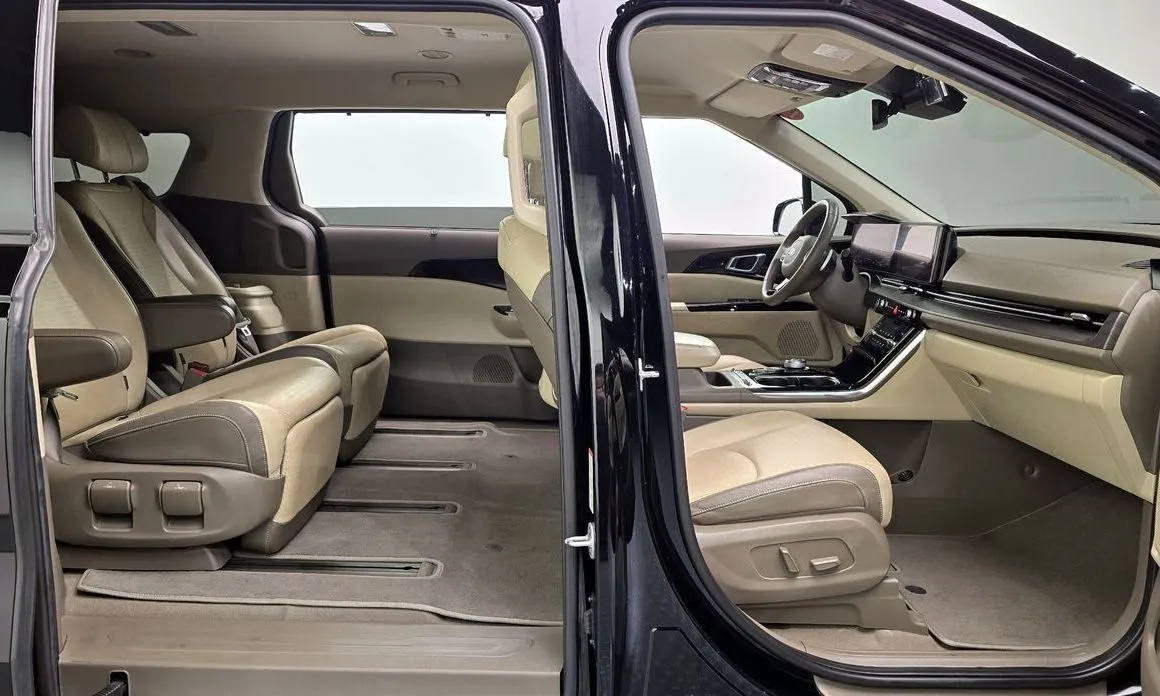 Kia Carnival — фото 10