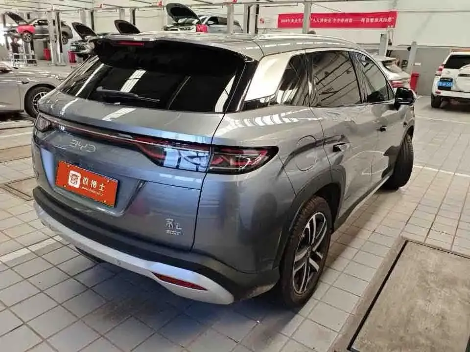 BYD L DM-i — фото 6