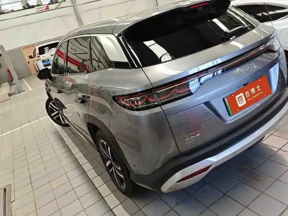 BYD L DM-i — фото 8