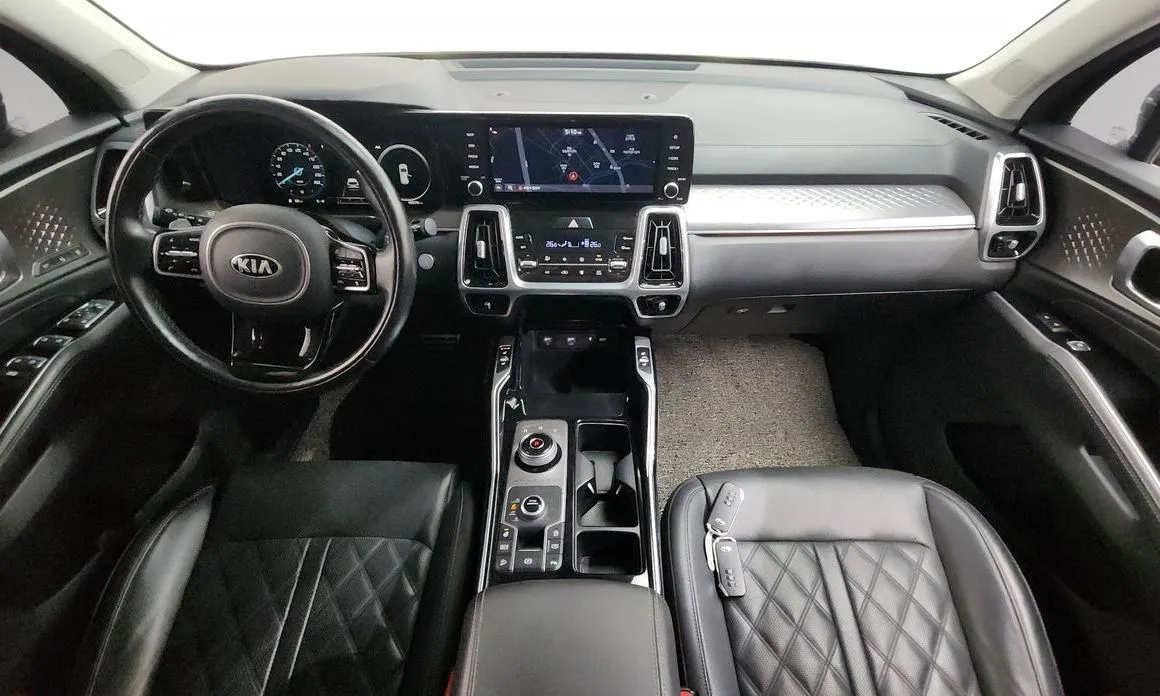 Kia Sorento — фото 10