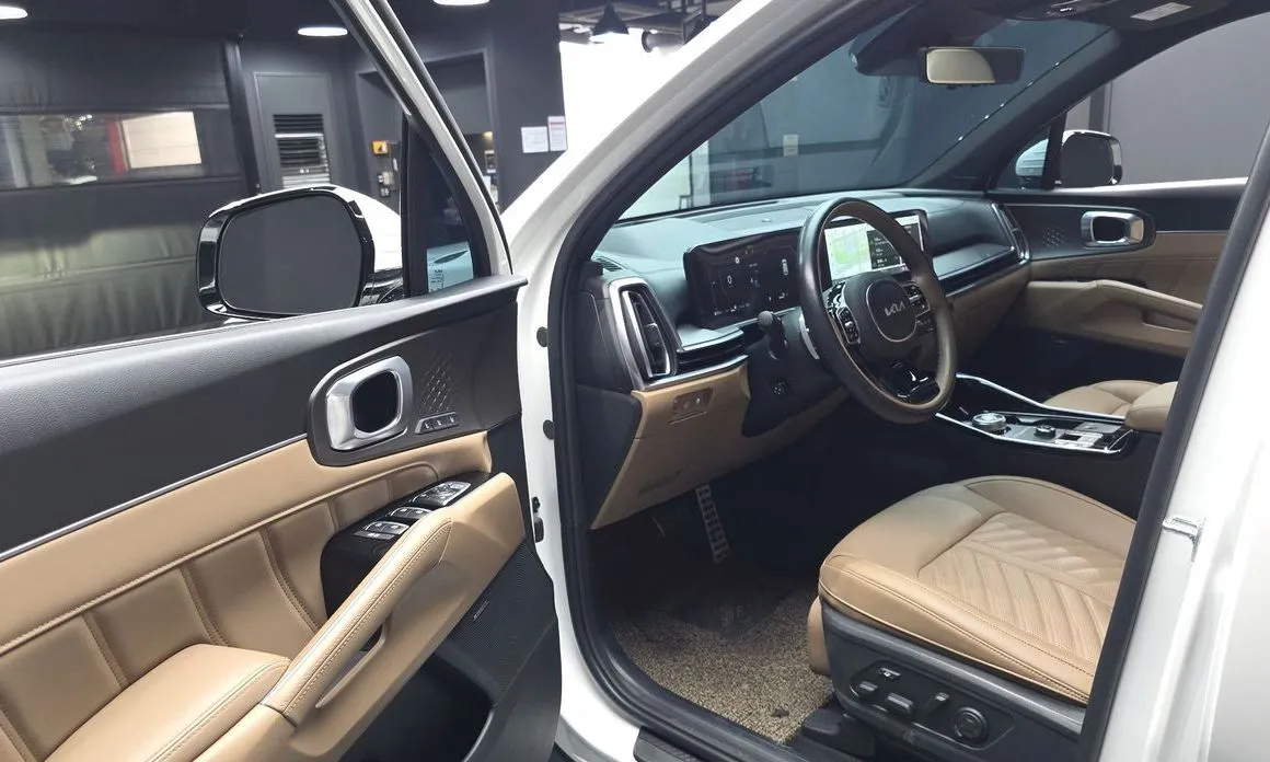 Kia Sorento — фото 7