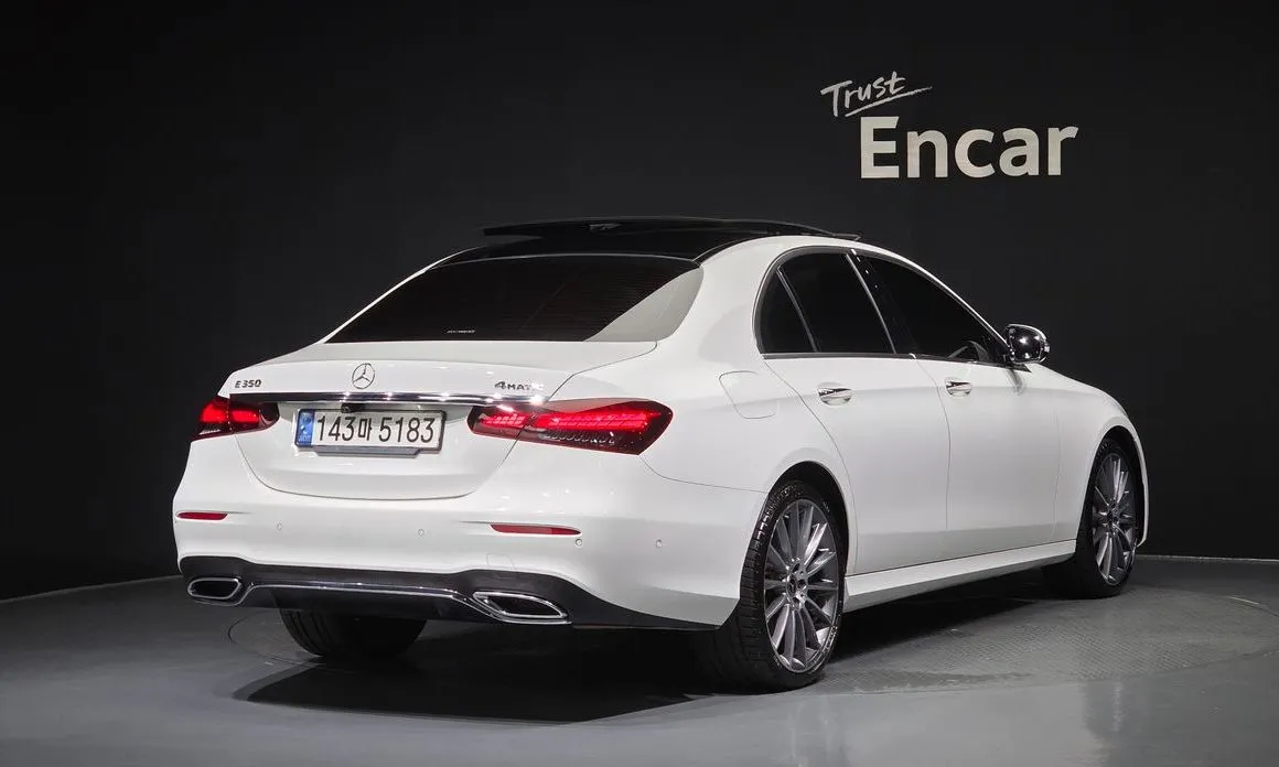 Mercedes-Benz E-Class — фото 2