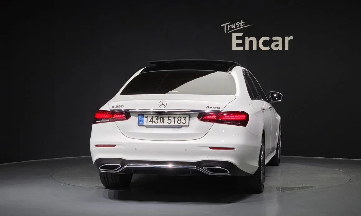 Mercedes-Benz E-Class — фото 3