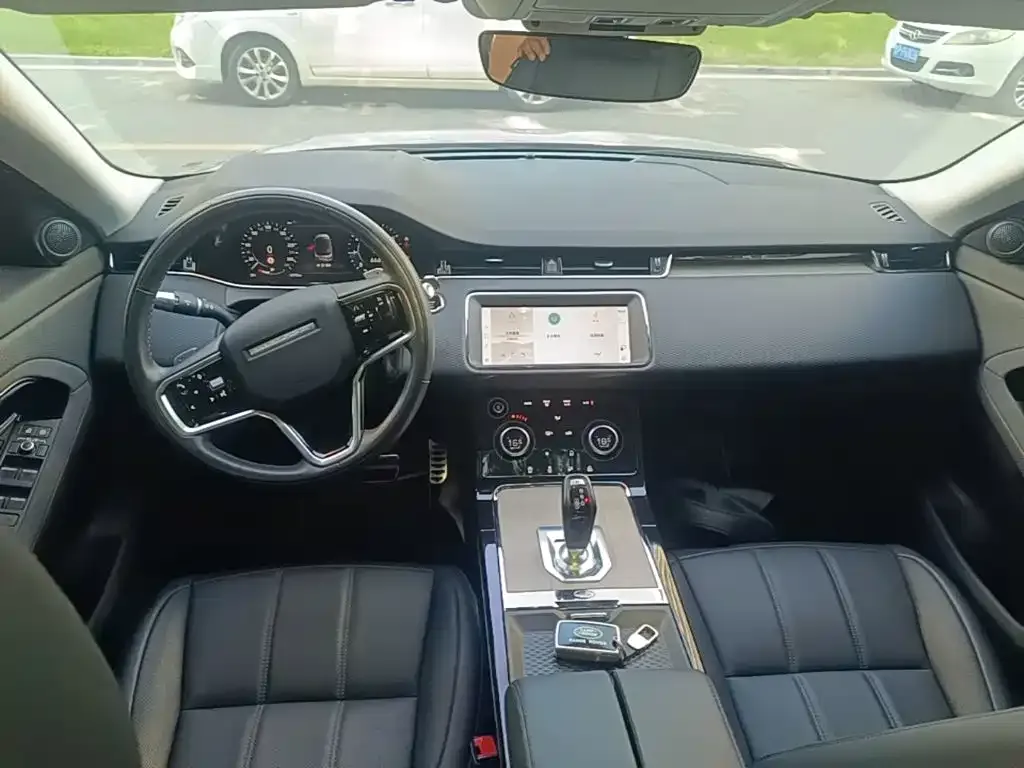 Land Rover Evoque — фото 6