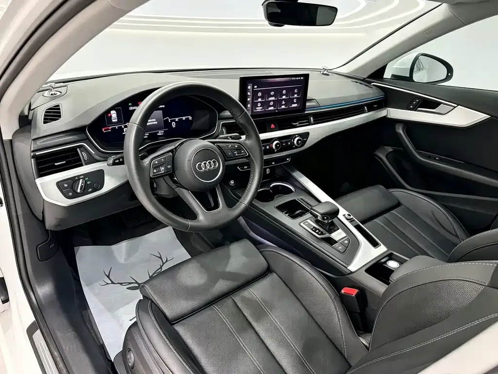 Audi A4L — фото 5