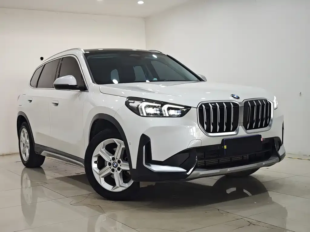 BMW X1 — фото 7