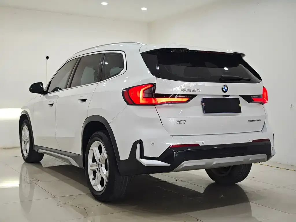 BMW X1 — фото 2