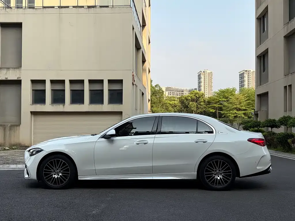 Mercedes-Benz C-Class — фото 10