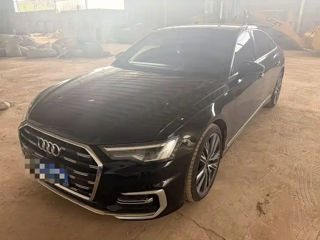 Audi A6L — фото 1