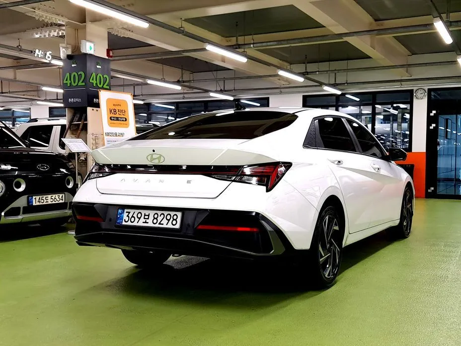 Hyundai AVANTE — фото 8