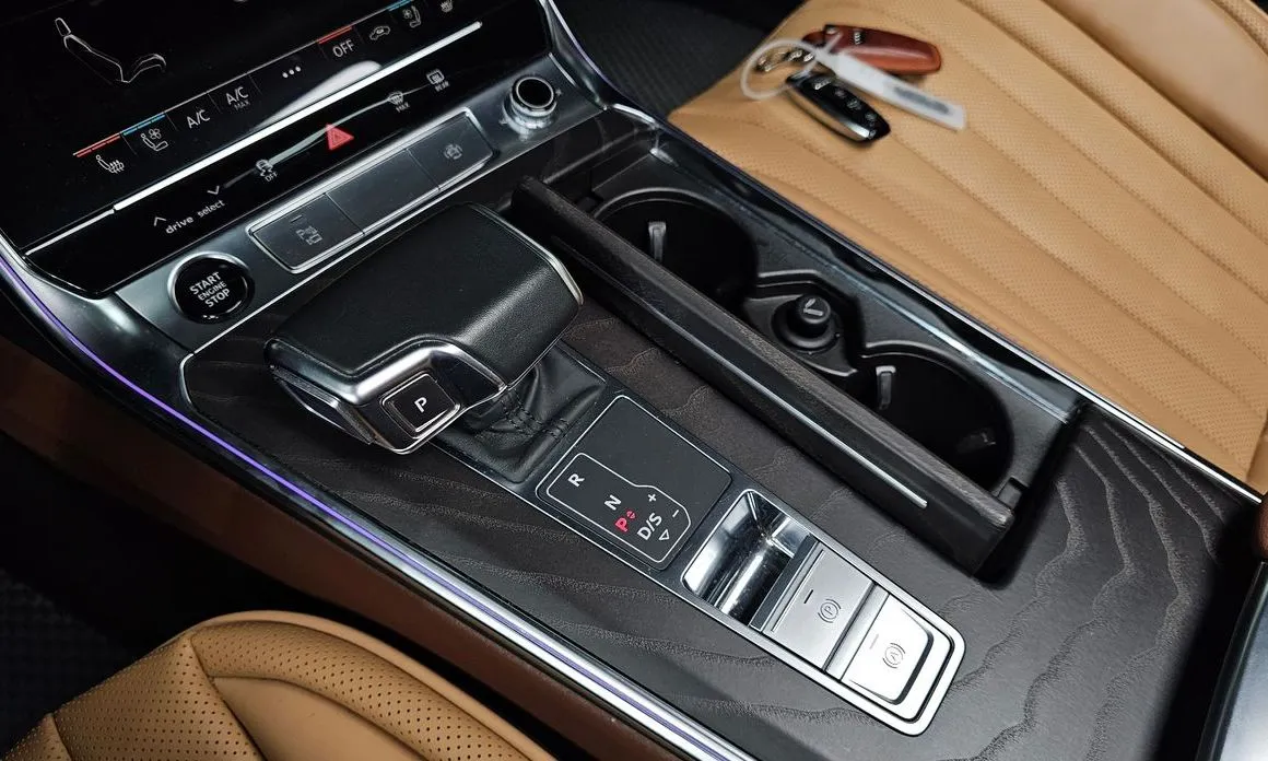 Audi A6 — фото 9