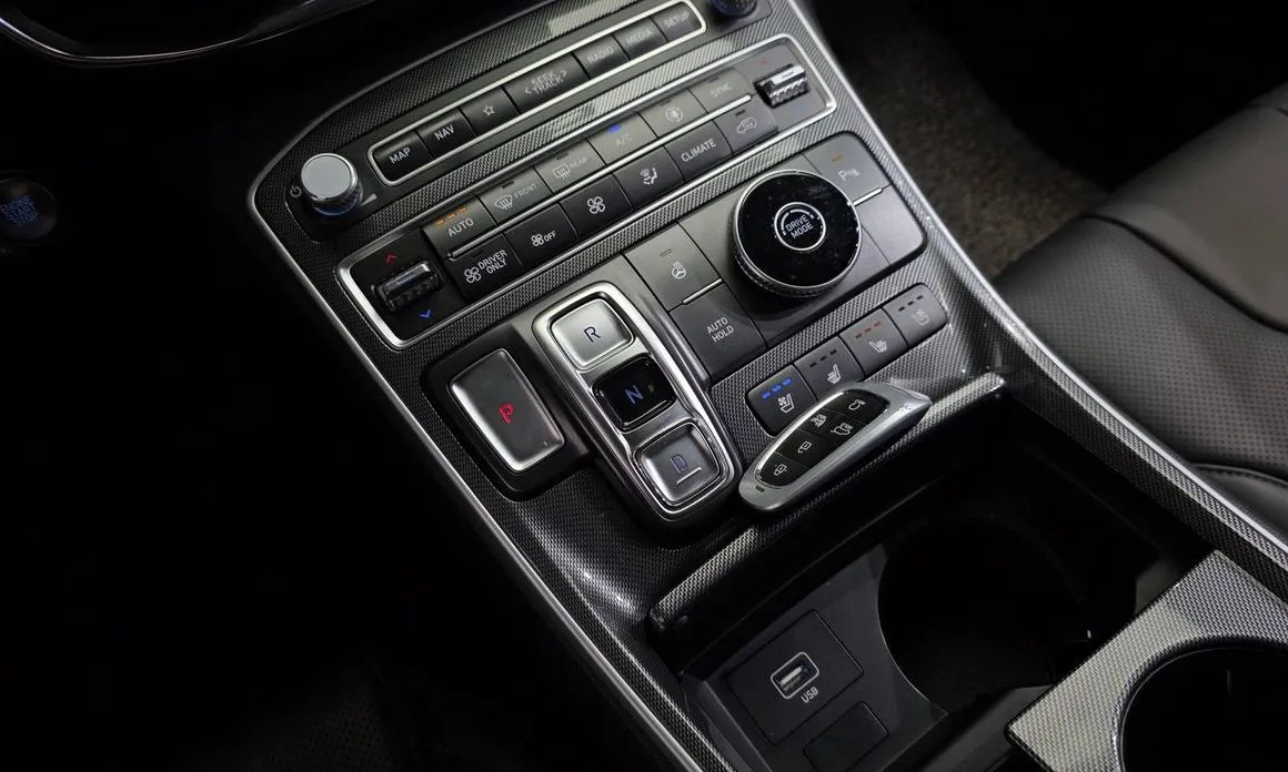 Hyundai Santafe — фото 5