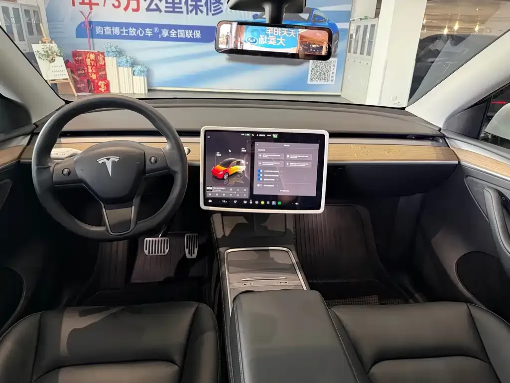 Tesla Model Y — фото 9