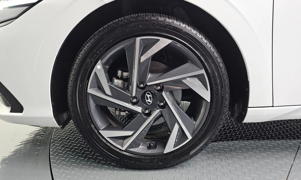 Hyundai AVANTE — фото 6