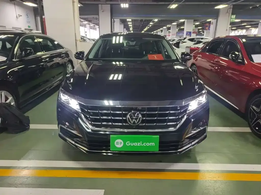 Volkswagen Passat — фото 7