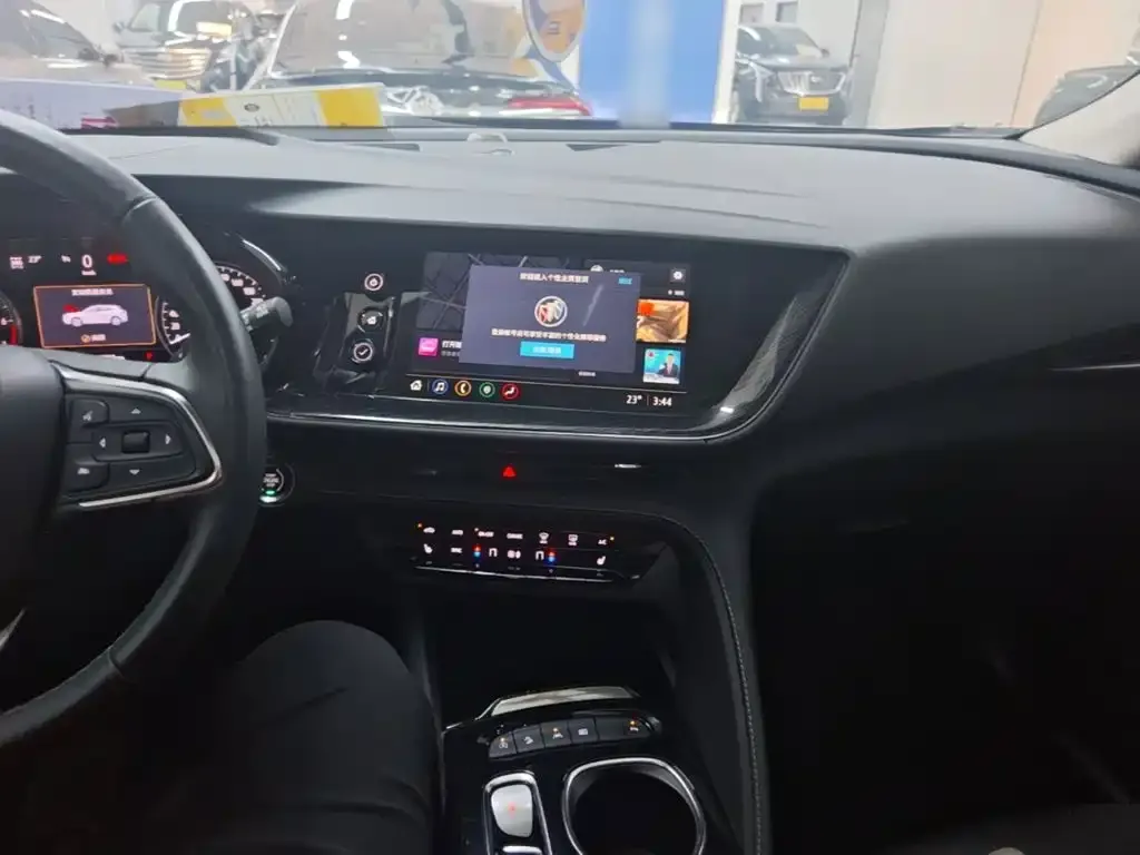 Buick Envision Plus — фото 5