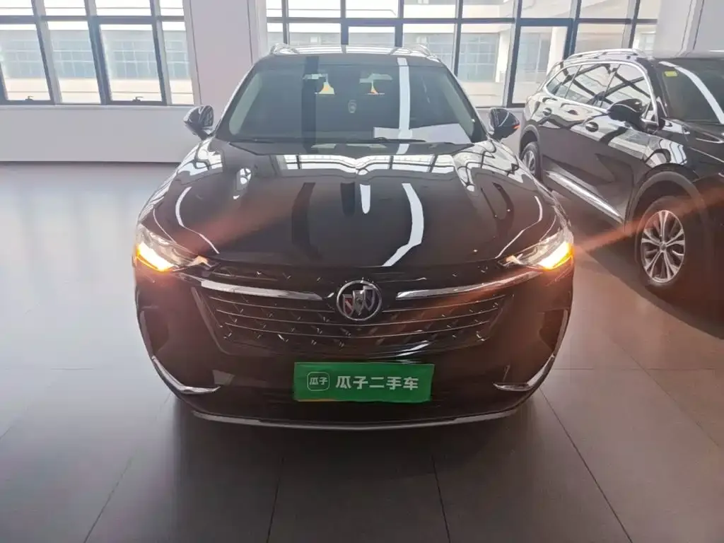Buick Envision Plus — фото 2