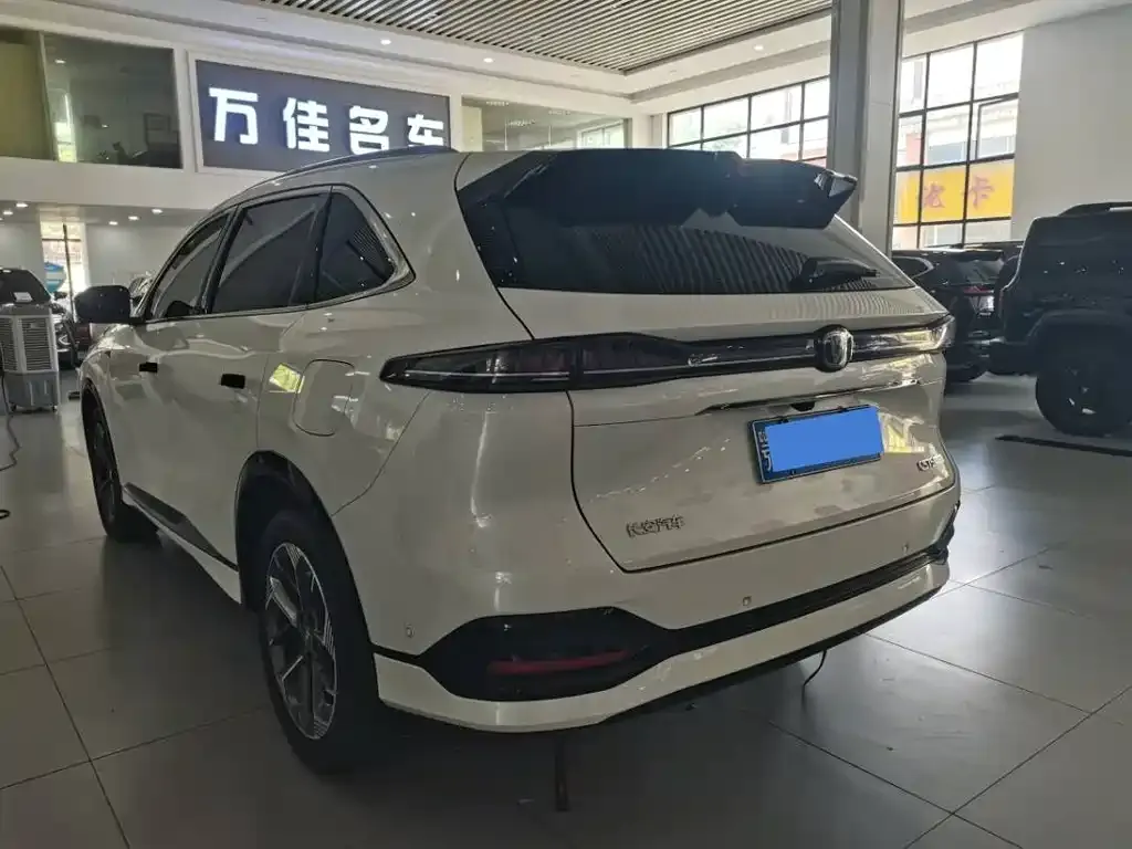 Changan CS75PLUS — фото 8