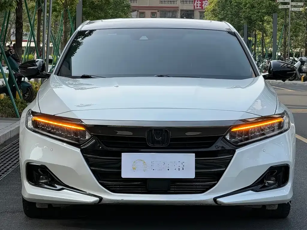 Honda Accord — фото 2