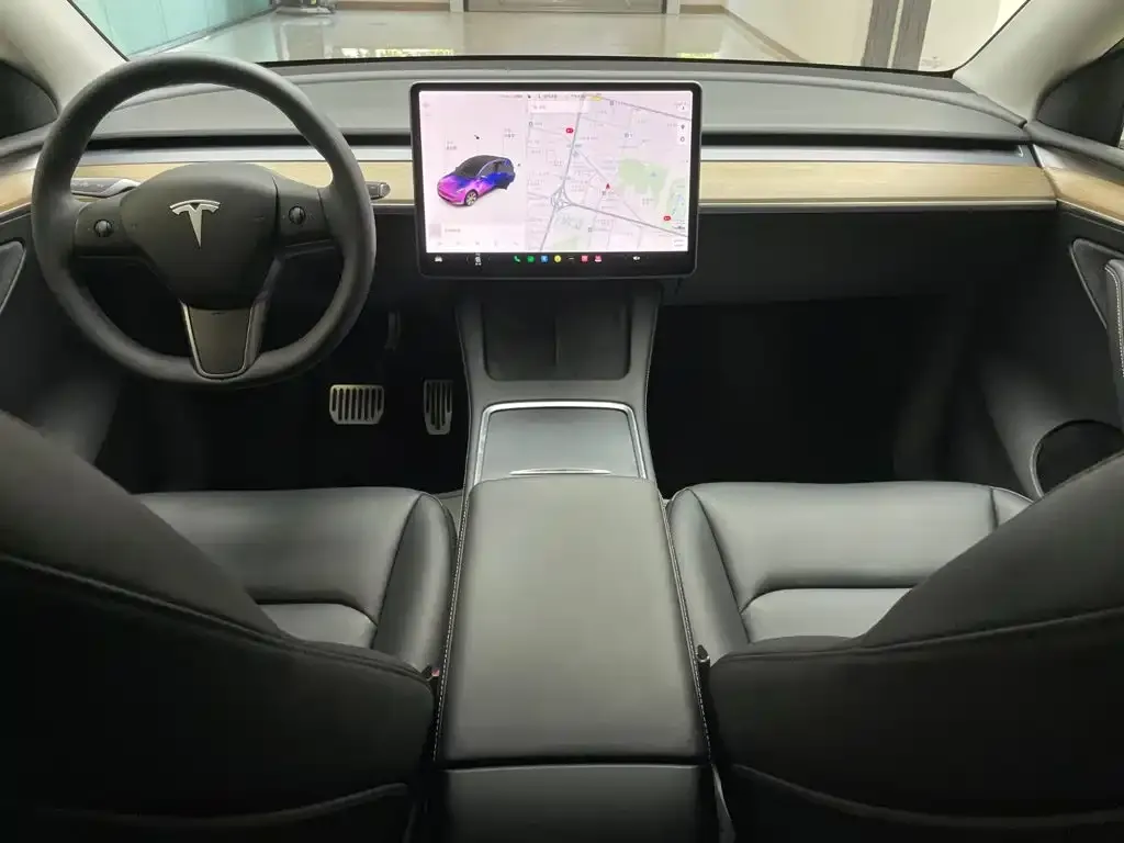 Tesla Model Y — фото 5