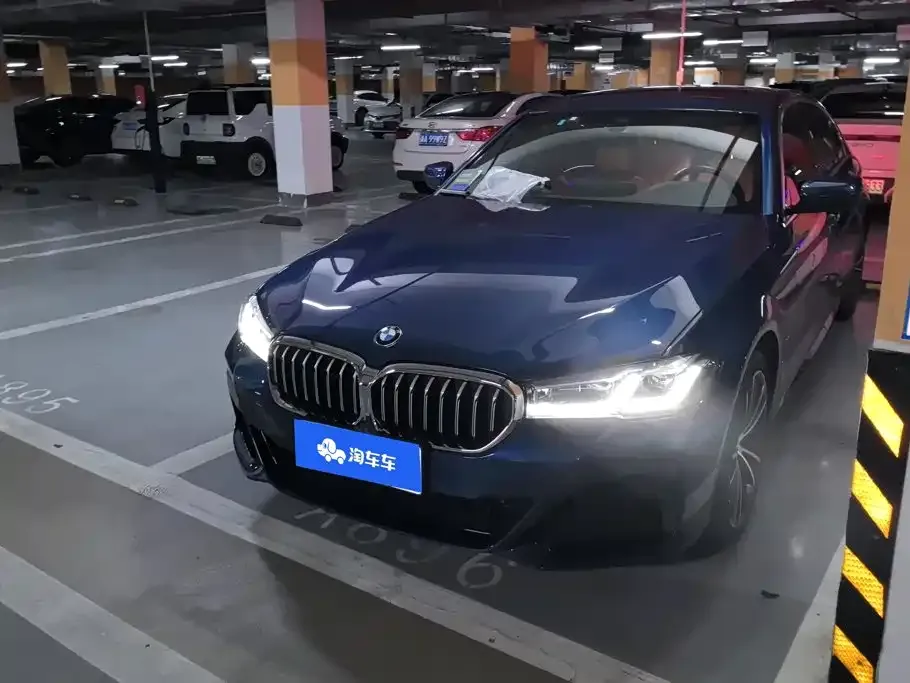 BMW 5 Series — фото 1