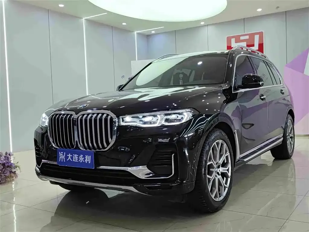 BMW X7 — фото 1