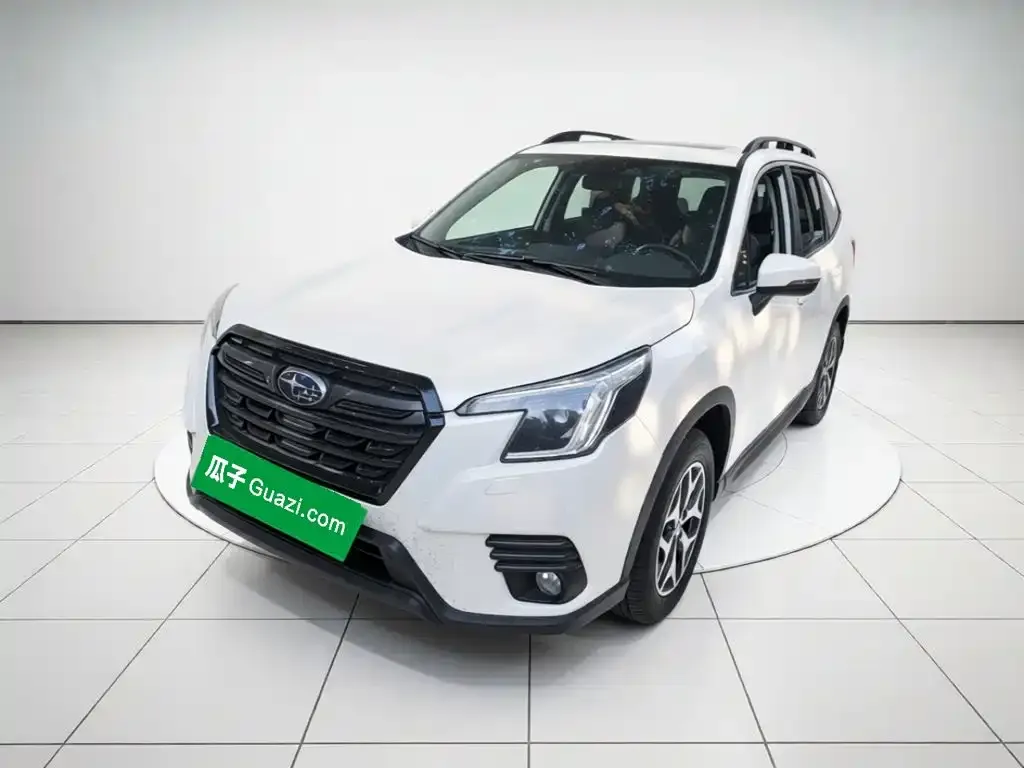 Subaru Forester — фото 1