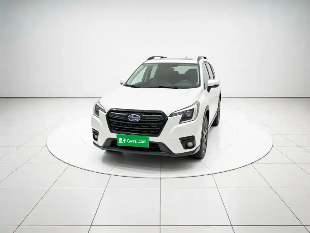 Subaru Forester — фото 10