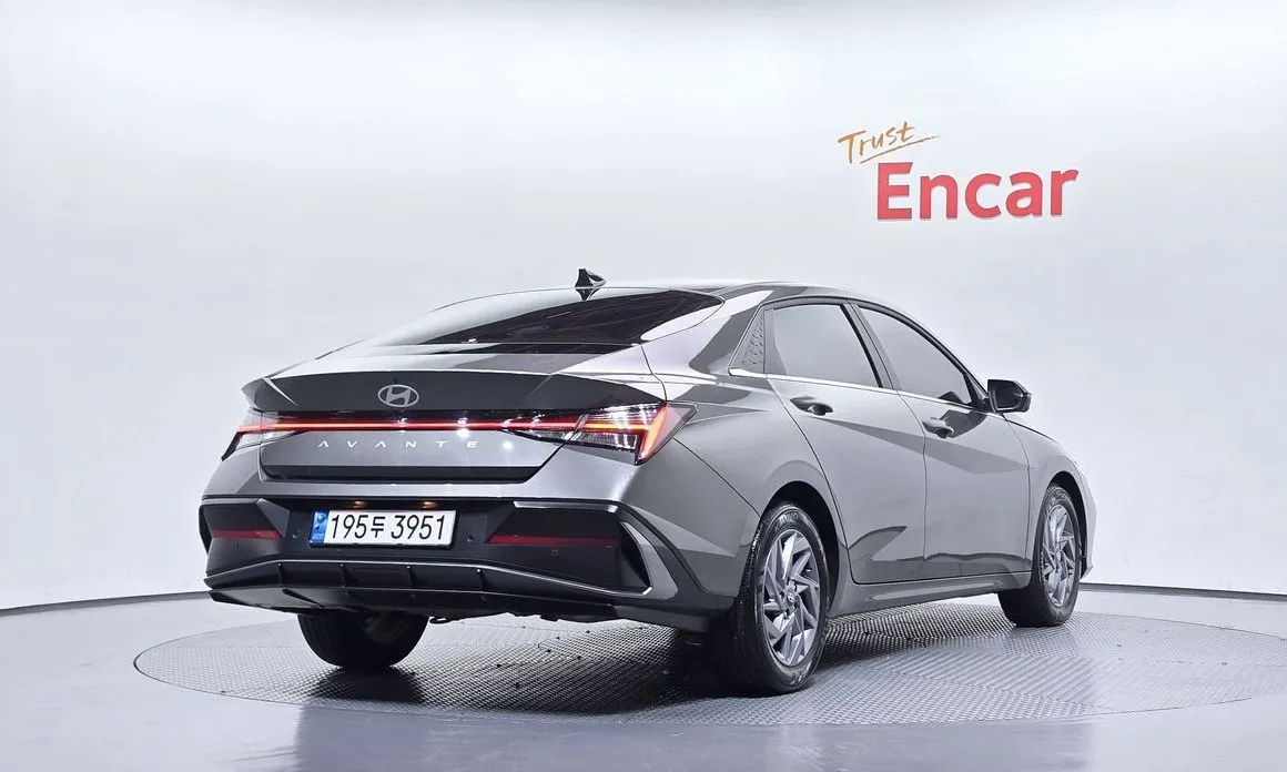 Hyundai AVANTE — фото 5