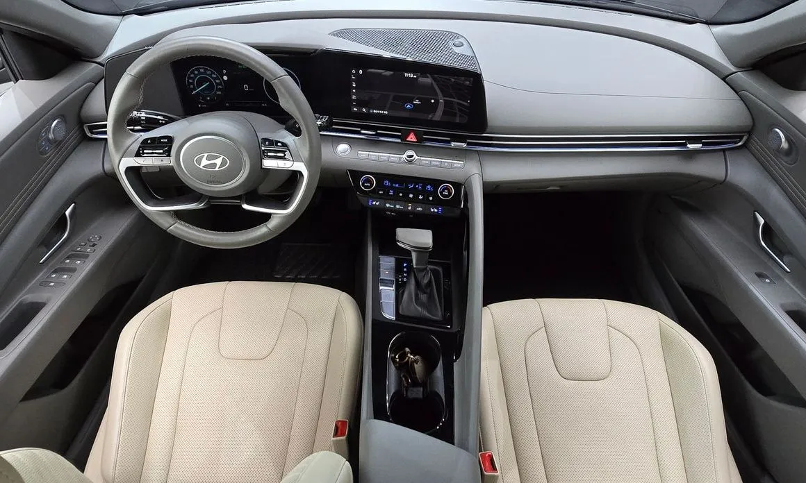 Hyundai AVANTE — фото 6
